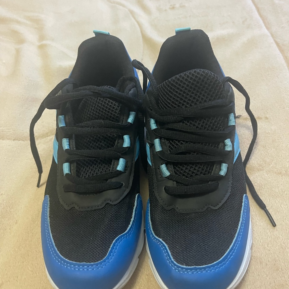 Colorblock Black Blue Lace Up Athletic Sneakers Low Top for kid